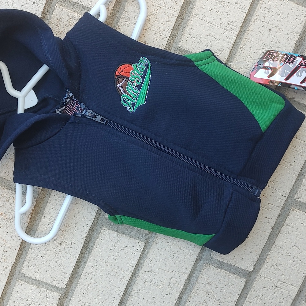All ⭐ Vest, 🏀 🏈 - Picture 4 of 7